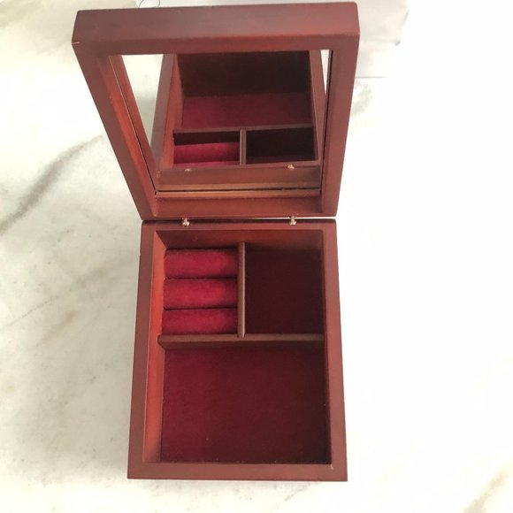 Small Wood Magnolia Mirrored Jewelry Box - Picture 1 of 8